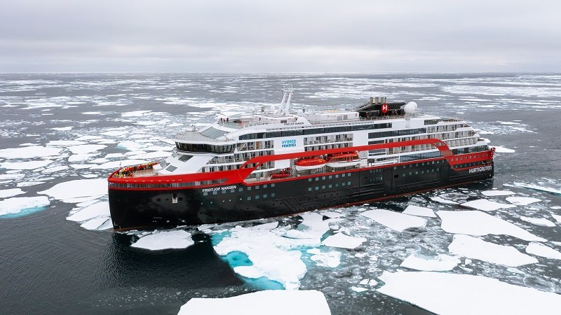 Fridtjof Nansen Hurtigruten