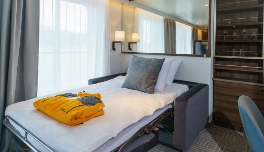 QE20Ultramarine20Terrace20Suite200
