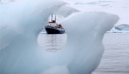 Schiff Ushuaia Antarktis